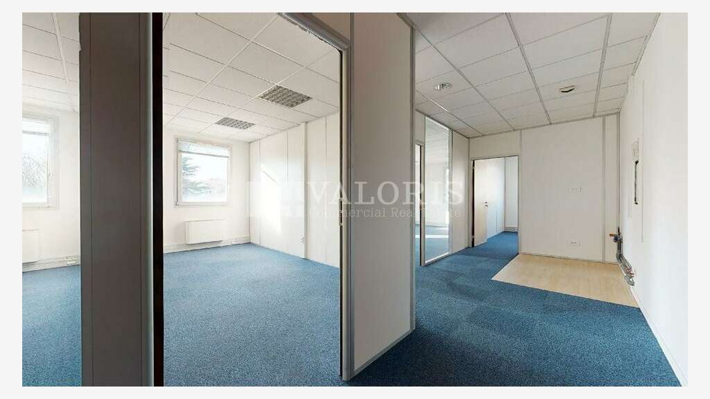 Bureaux à vendre à Bron proche A43 et périphérique