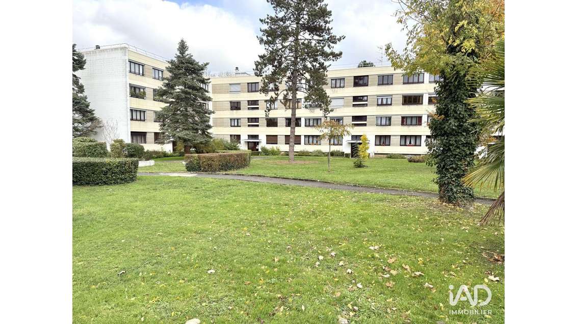 Bureau à Brunoy