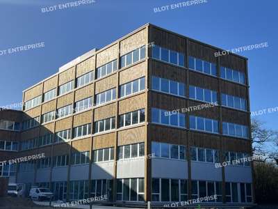 A vendre bureaux neufs 531m² au 3ème étage à Bruz