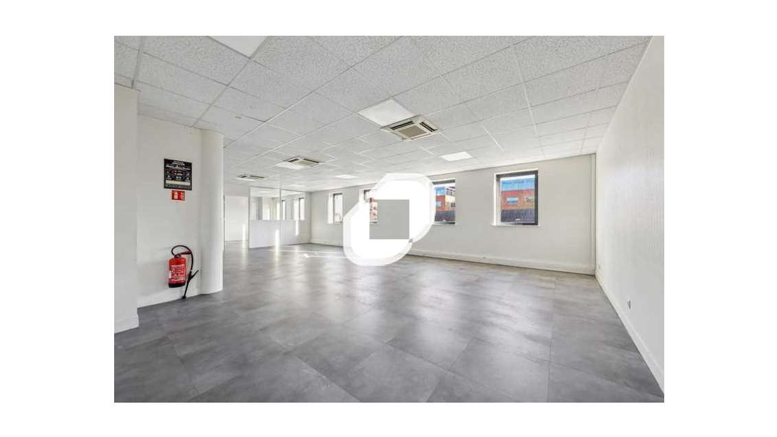 Vente Bureaux 95m² Bussy saint georges