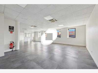 Vente Bureaux 95m² Bussy saint georges
