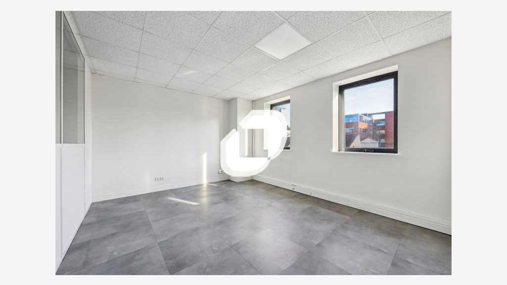 Vente Bureaux 95m² Bussy saint georges