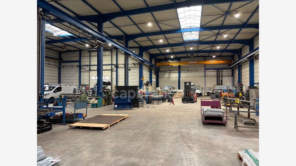 AV bâtiment industriel 1528m² zone artisanale Buxy