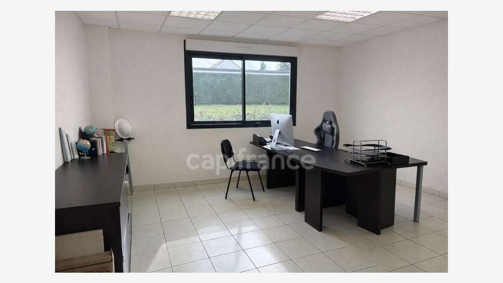 AV bâtiment industriel 1528m² zone artisanale Buxy