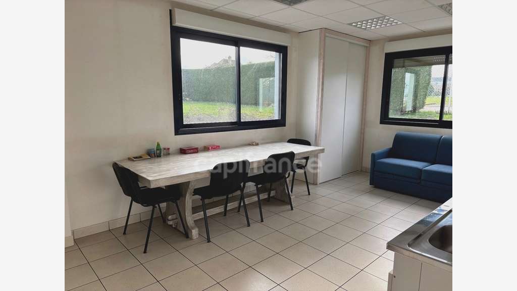 AV bâtiment industriel 1528m² zone artisanale Buxy
