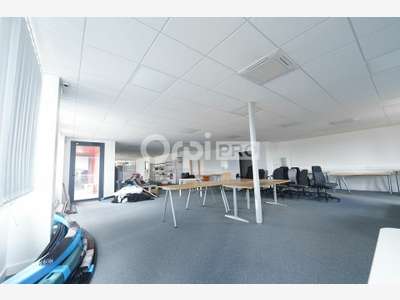 Bureaux à vendre 218m² à Cailloux-sur-Fontaines