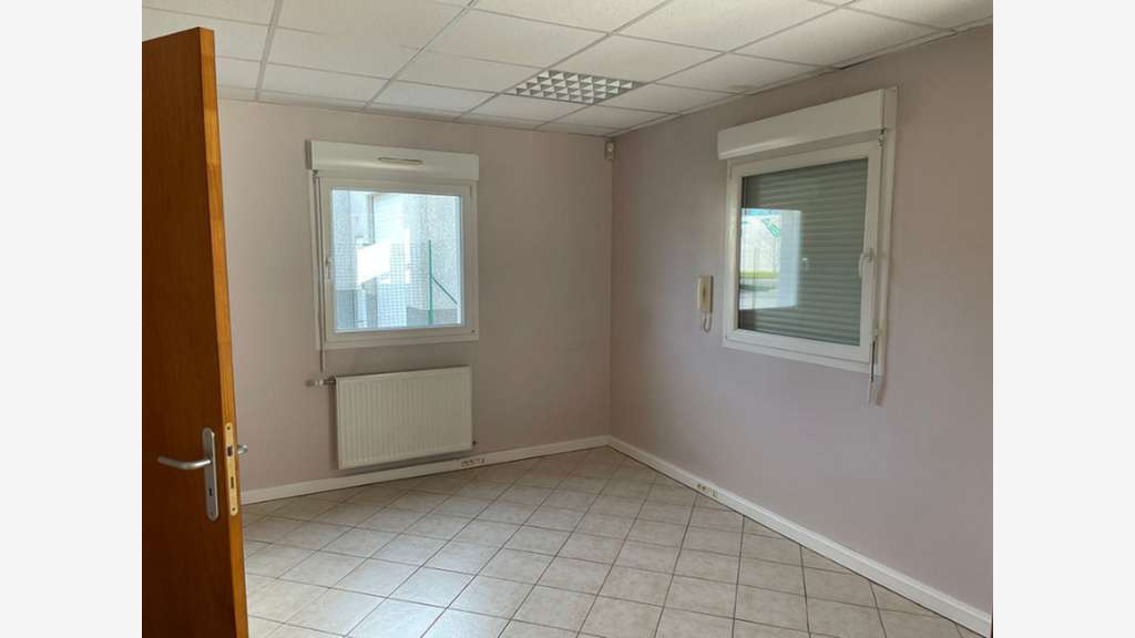 CALAIS - à vendre