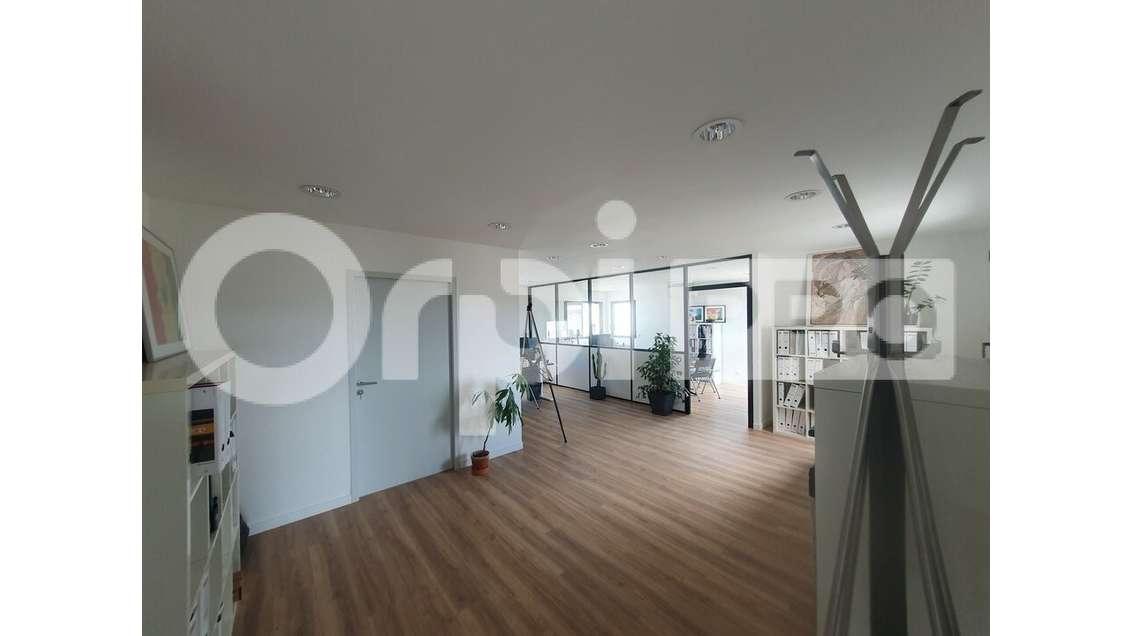 Vente bureaux/local professionnel 117m² Calvisson
