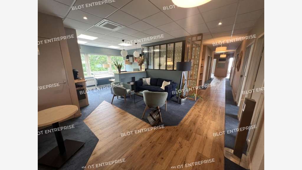À vendre bureaux 364m² à Carquefou, La Fleuriaye