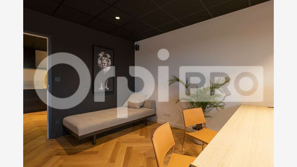 Vente bureaux de standing 145m² à Castries