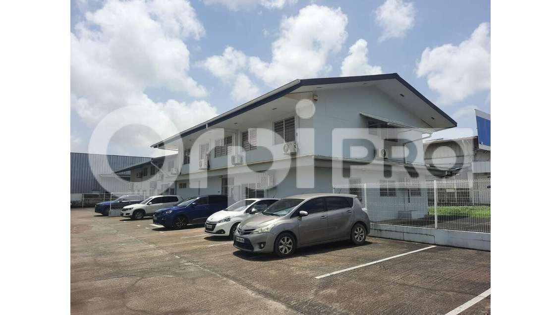 Vente immeuble bureaux 591m² zone Collery Cayenne