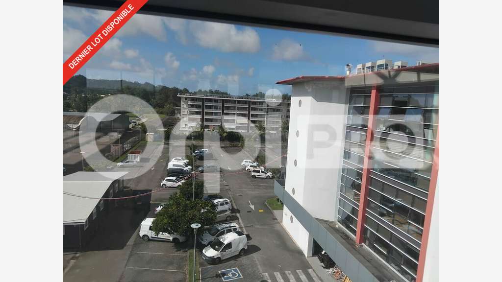 Bureau à vendre entre Cayenne et Montjoly