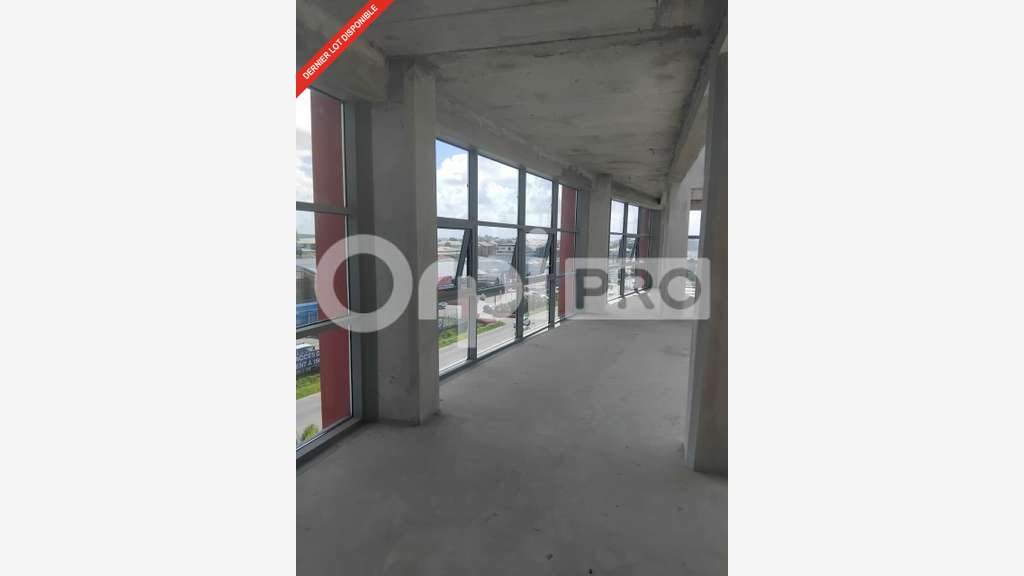 Bureau à vendre entre Cayenne et Montjoly