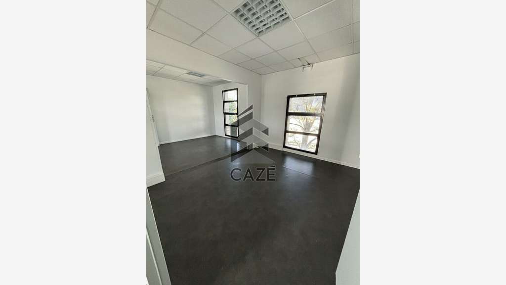 Bureaux de 415m² à vendre à Cenon prox rocade