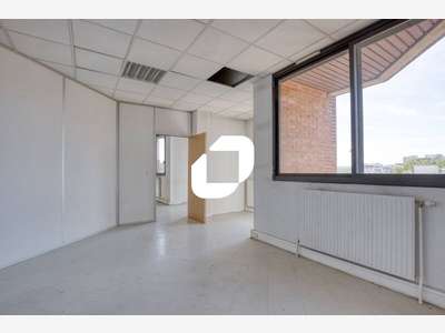 Vente Bureaux 90m² Cergy
