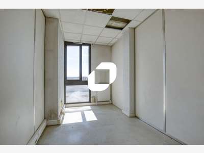 Vente Bureaux 131m² Cergy