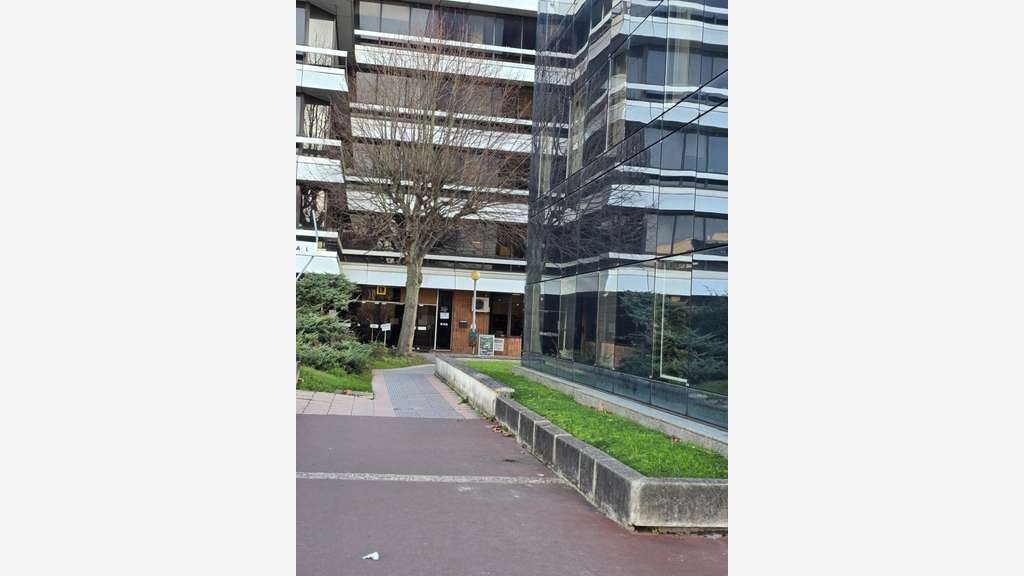Vente  local bien ensoleillé 53m² sur Cergy