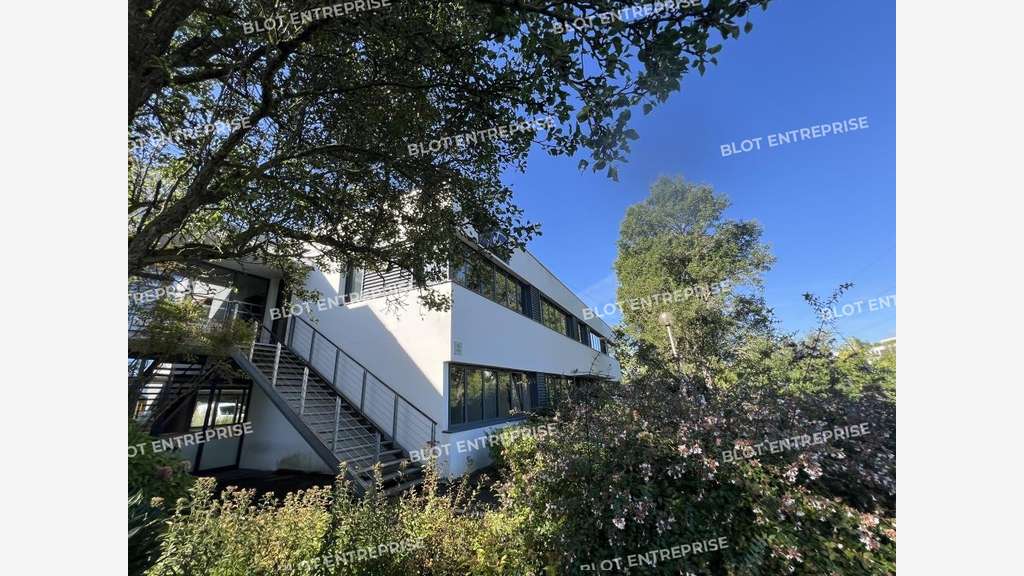 Vente bureaux 190m² R+1 à Cesson-Sévigné