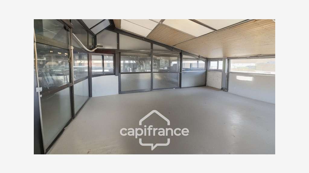 Entrepôt 392m² à vendre à Ouroux sur Saône