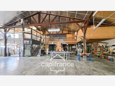 Entrepôt 392m² à vendre à Ouroux sur Saône
