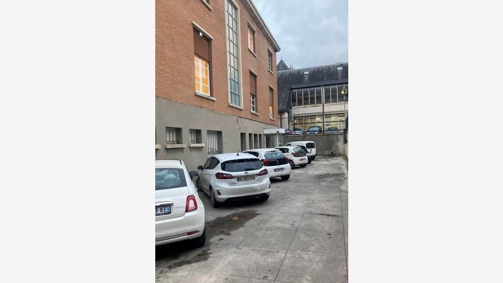 À vendre bureaux 497m² à Châlons-en-Champagne