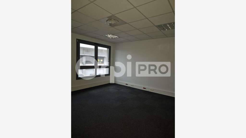 Vente plateau de 8 bureaux à Châlons-en-Champagne
