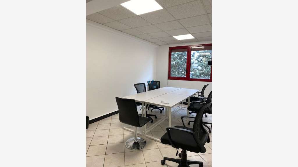 AV bureau de 91m² à 200m² à Champagne au Mont d'Or