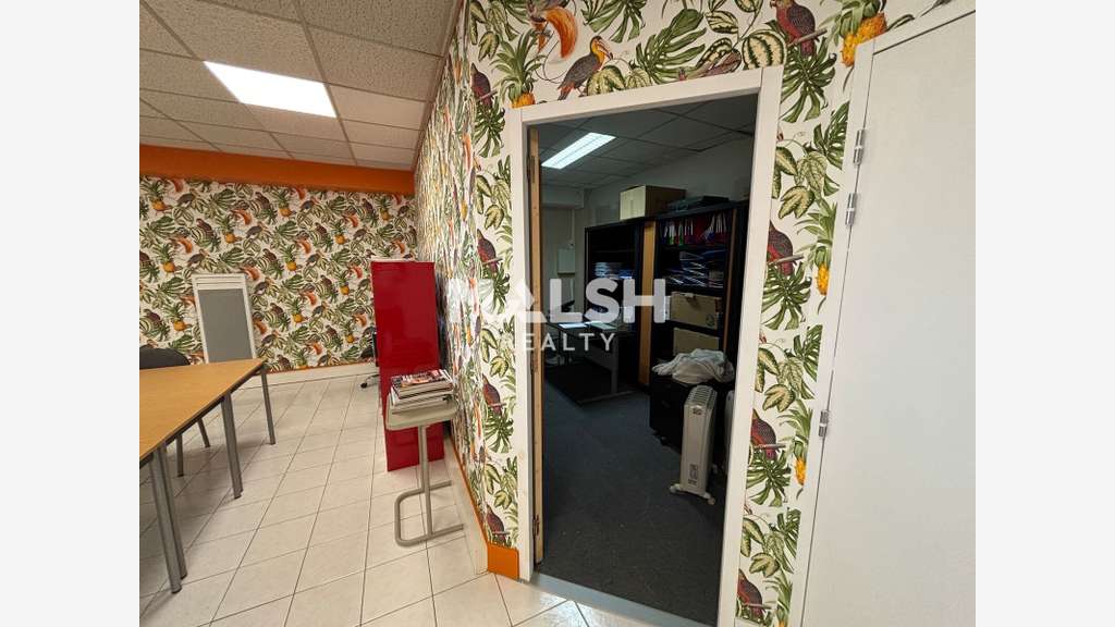 Bureaux à vendre 182m² à Champagne au Mont d'Or