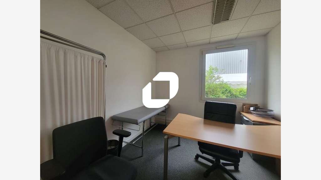 Vente Bureaux 95m² Champlan