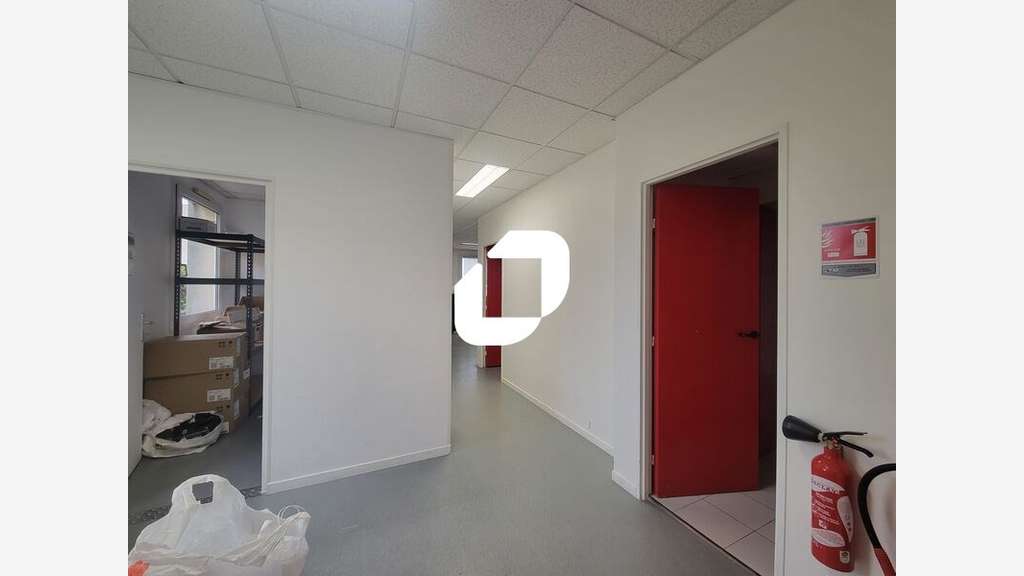 Vente Bureaux 95m² Champlan
