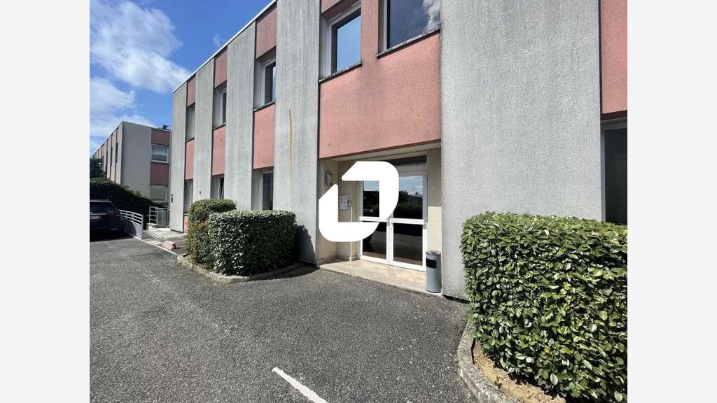Vente Bureaux 95m² Champlan