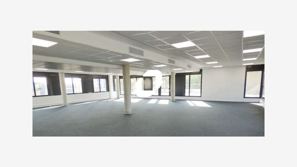 Vente Bureaux 475m² Champs sur marne