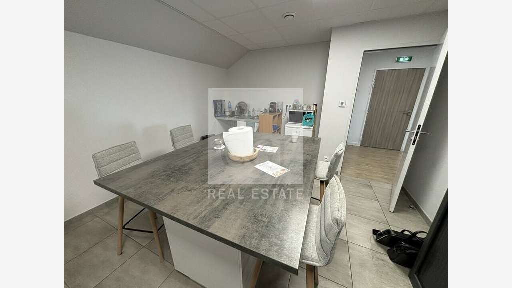 A vendre bureaux de 110m² dans l'ouest Lyonnais