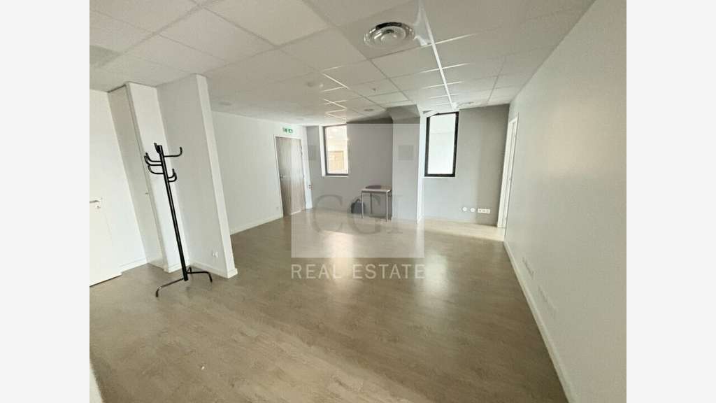 A vendre bureaux de 76m² à Charbonnières-les-Bains