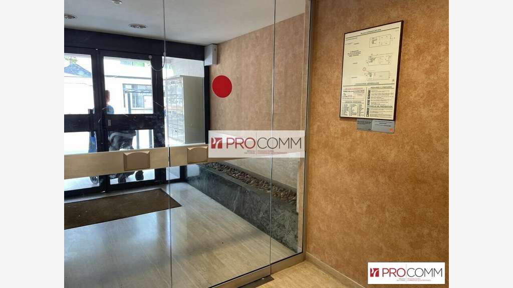 Bureaux RDC à vendre sur rue passante à Chartres