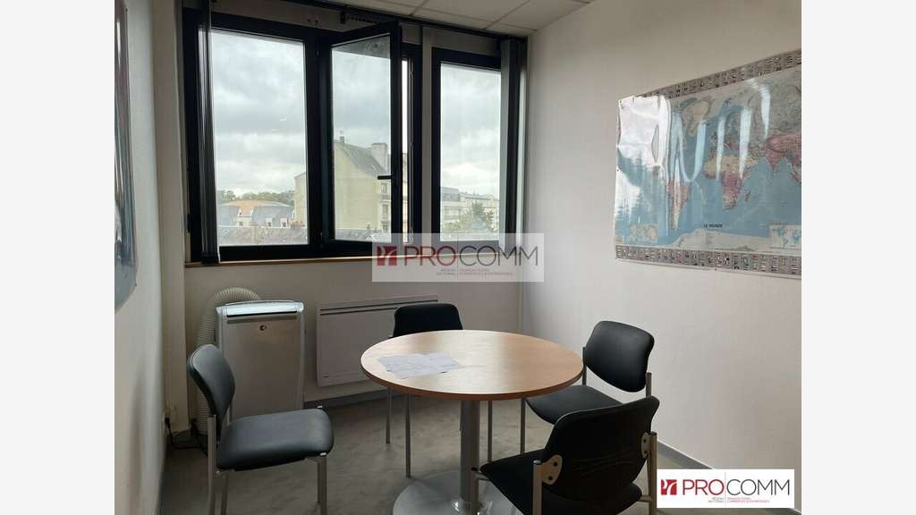 Bureaux 108m² R+4 à vendre à Chartres