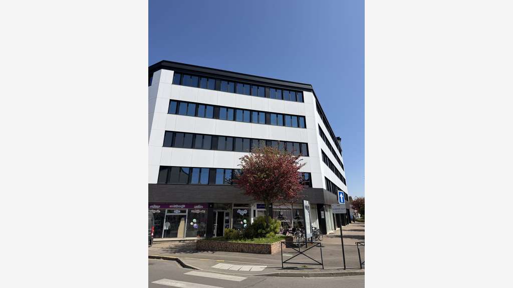 Vente bureaux de 100m² à Chartres empl stratégique