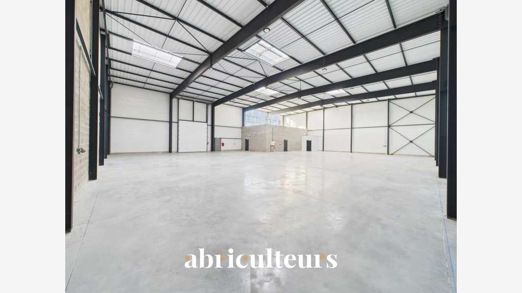 Bâtiment d'activité de 600 m² en vente à Chartres