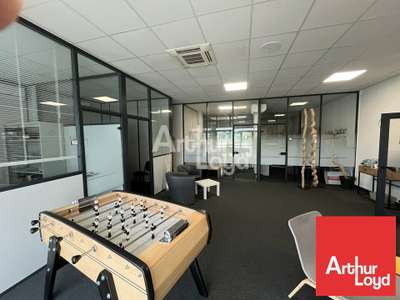 Bureaux 540m² à vendre à Chasseneuil-du-Poitou