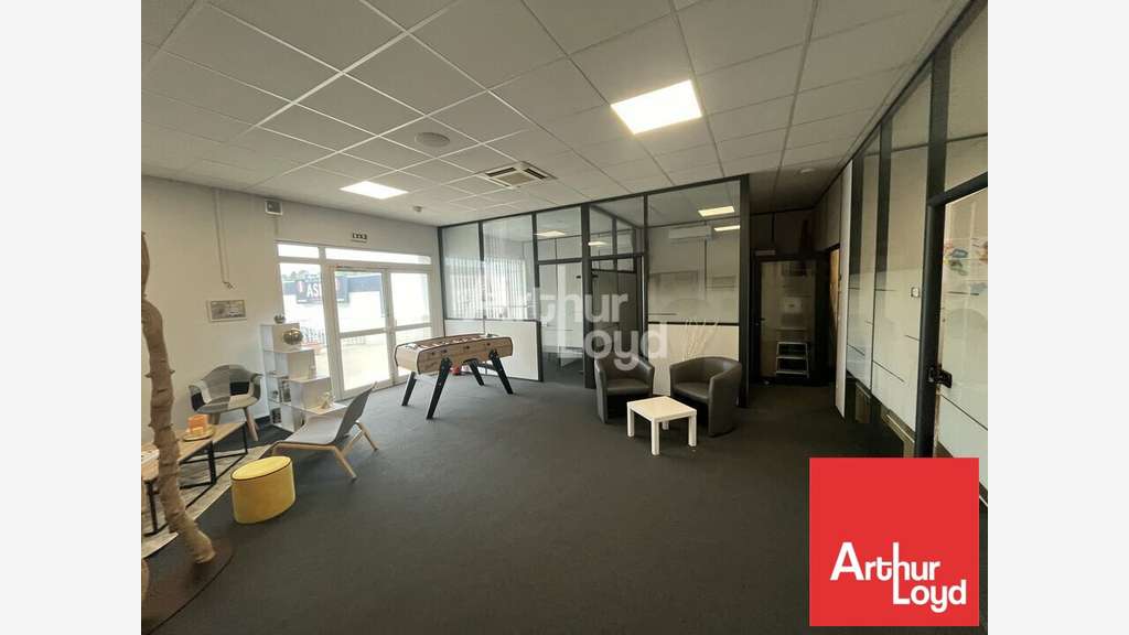 Bureaux 540m² à vendre à Chasseneuil-du-Poitou