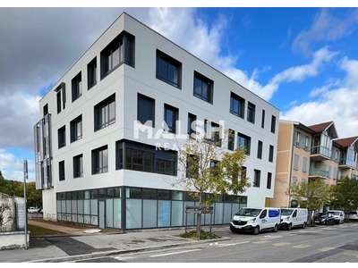 Vente Bureaux à Chassieu