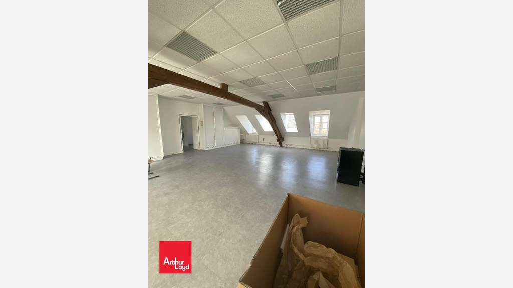 A vendre immeuble de 378m² à Châteaudun