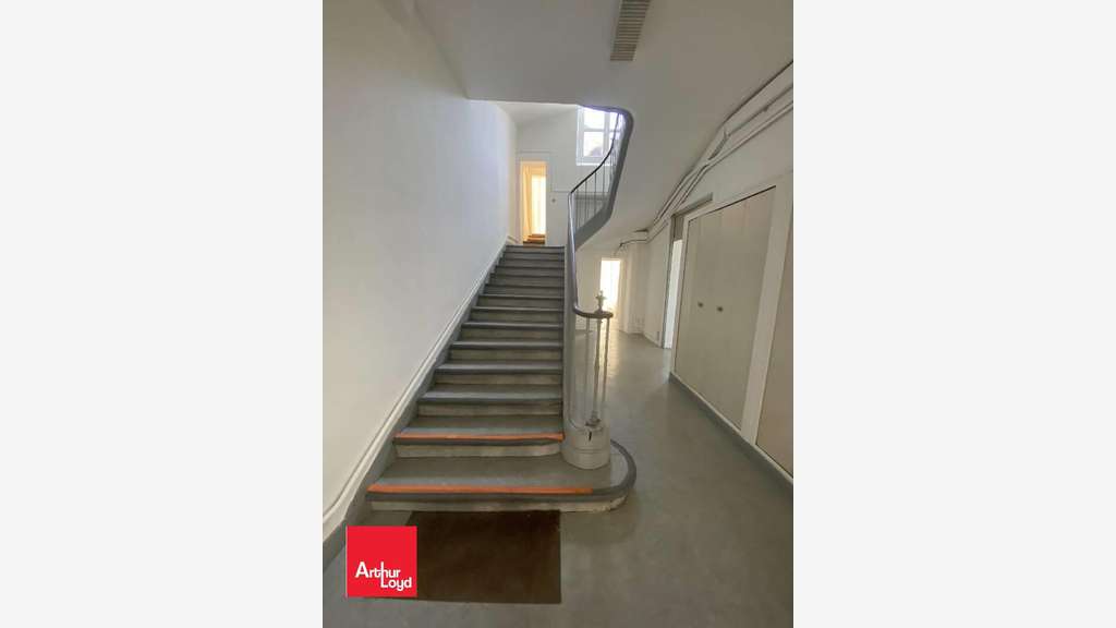 A vendre immeuble de 378m² à Châteaudun