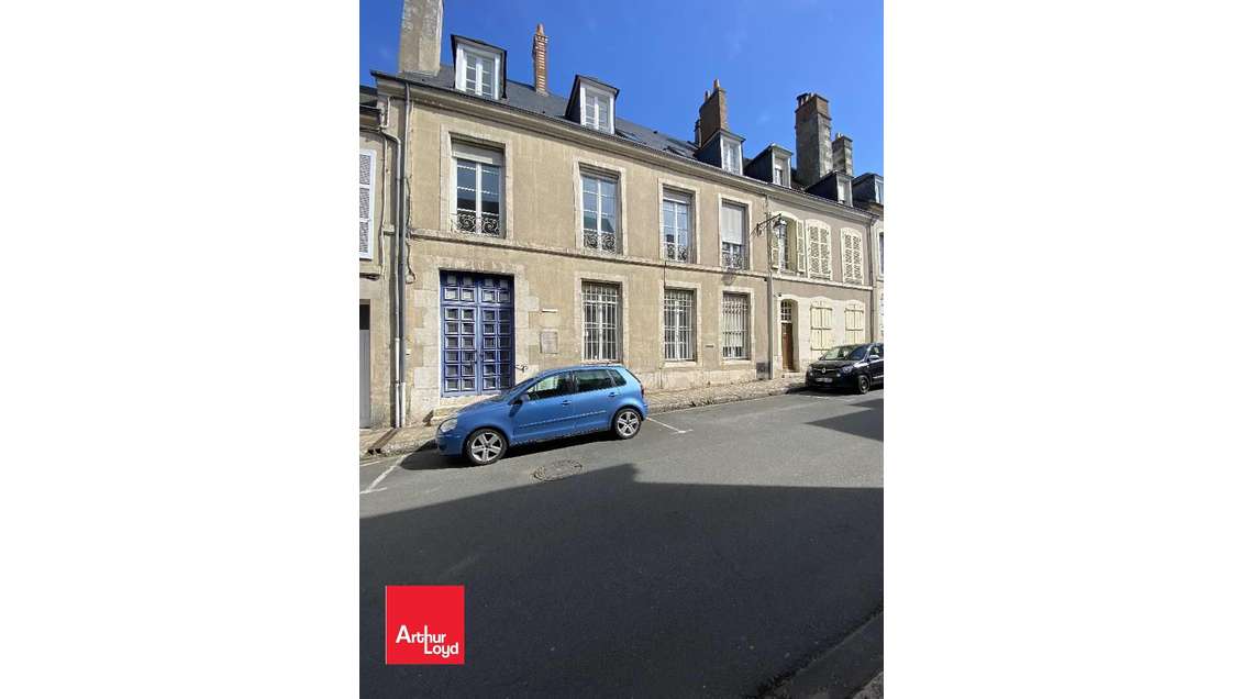 A vendre immeuble de 378m² à Châteaudun