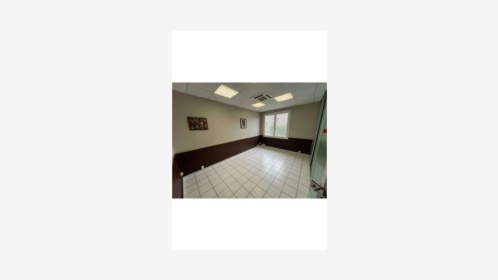 Vente bureaux 240m² parking privé à Châteaurenard