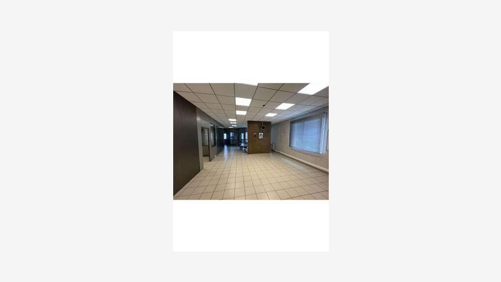 Vente bureaux 240m² parking privé à Châteaurenard