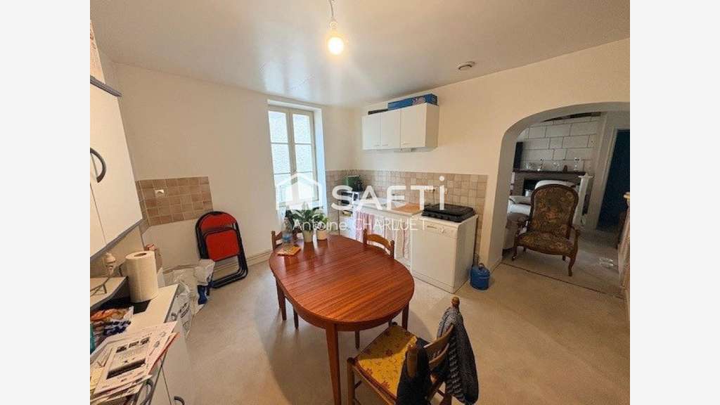 AV bureau 60m² + appartement Châtillon-sur-Indre
