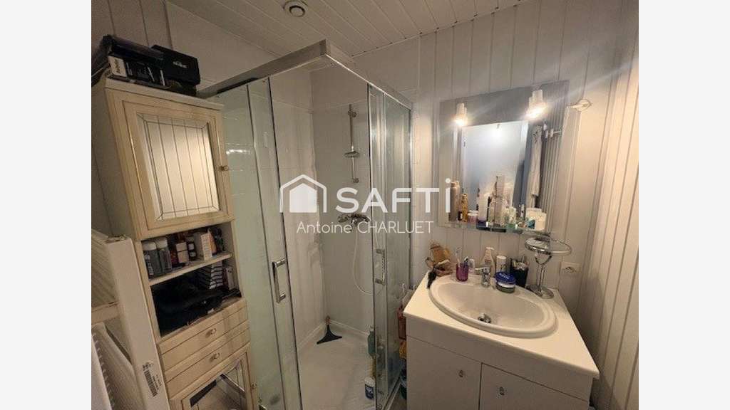 AV bureau 60m² + appartement Châtillon-sur-Indre