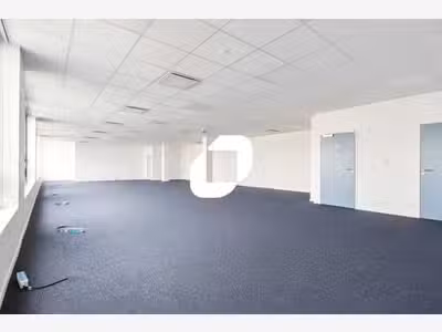 Vente Bureaux 213m² Chessy