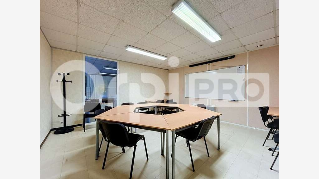 Local professionnel 361m² à vendre prox Clermont